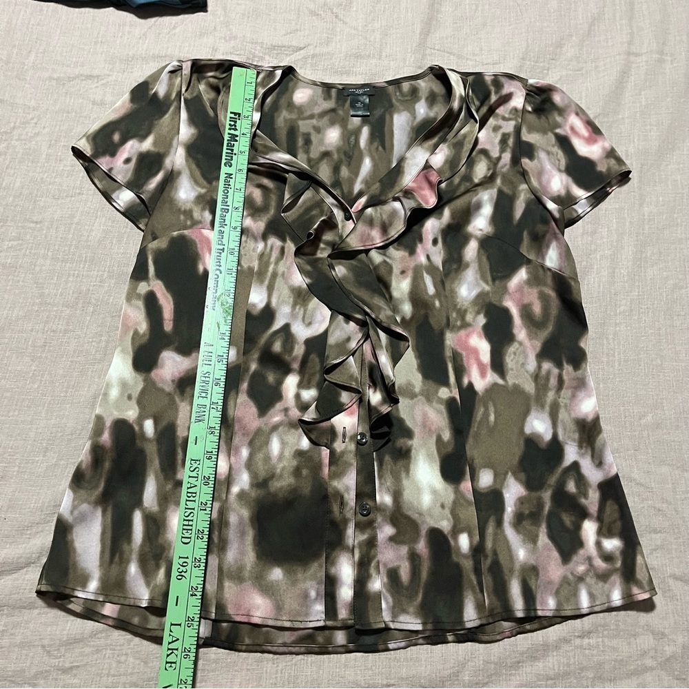 Ann Taylor Brown and Black button Blouse ruffles Plus Size 16 business casual - Picture 6 of 7